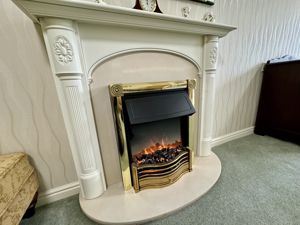 Lounge Fire- click for photo gallery
